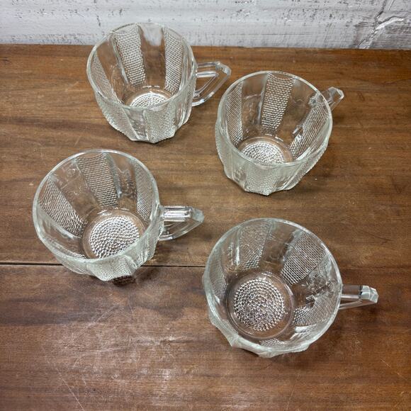 Vintage Jeannette Glass Dewdrop Pattern Cup Set Of 4 - Picture 2 of 5